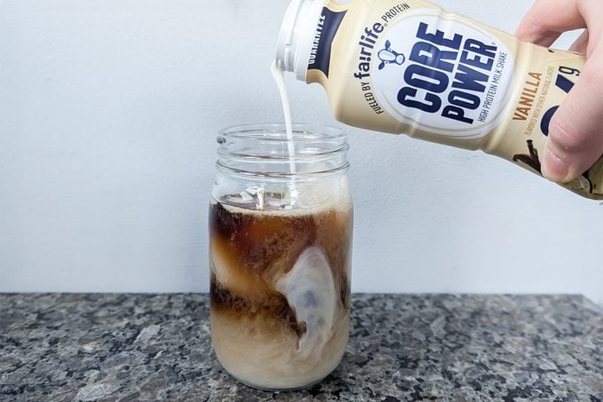 کوکاکولا رژیمی پروتئینی چیست؟